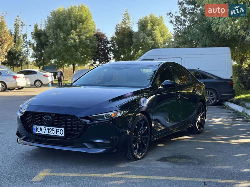 Седан Mazda 3 2019 в Киеве