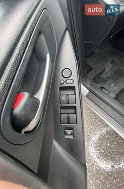 Хэтчбек Mazda 3 2012 в 