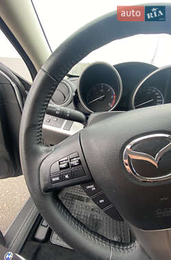 Хэтчбек Mazda 3 2012 в 