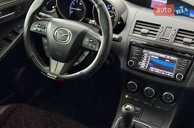 Хетчбек Mazda 3 2013 в 