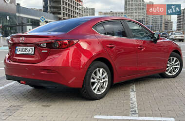 Седан Mazda 3 2017 в 