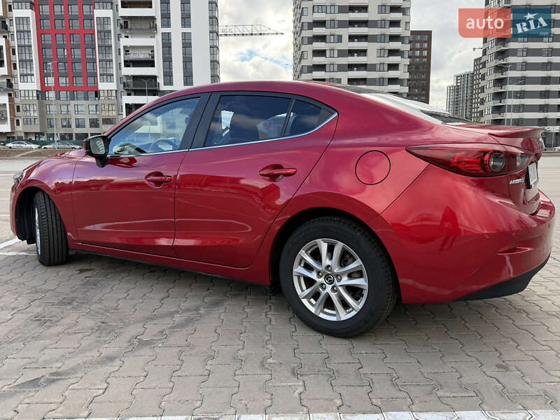 Седан Mazda 3 2017 в Києві