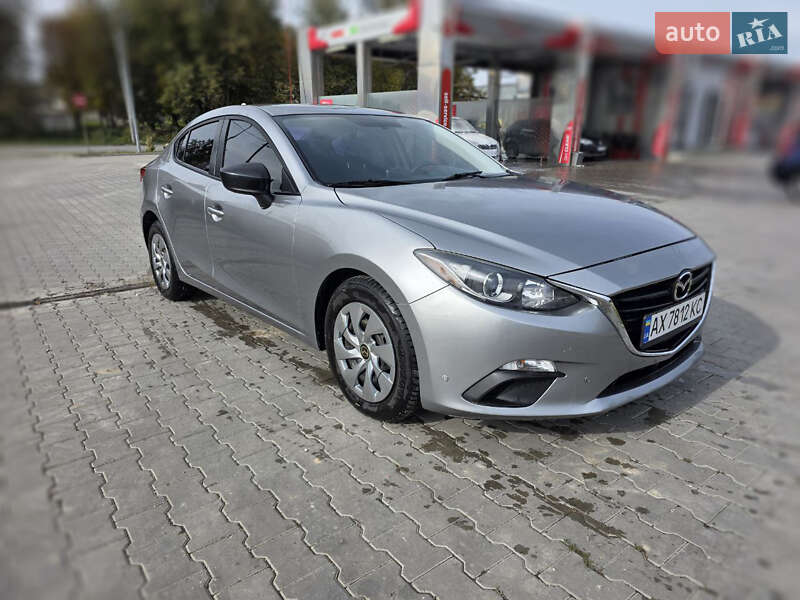 Mazda 3 2016