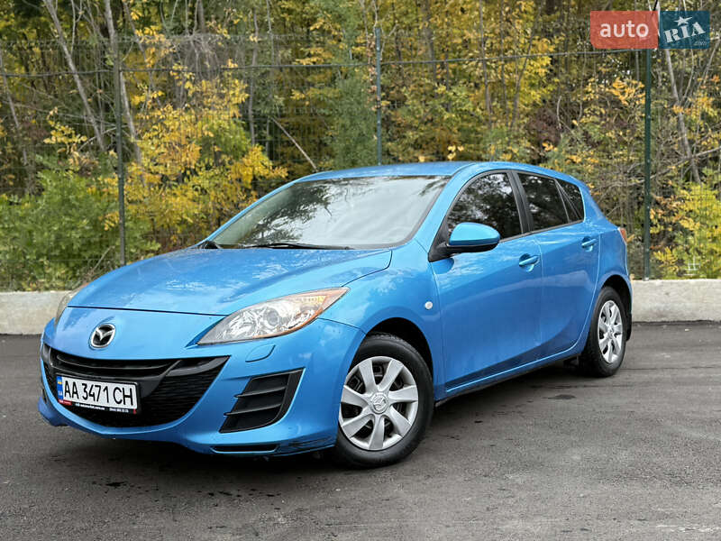 Хэтчбек Mazda 3 2010 в Киеве