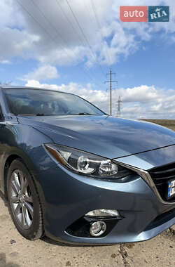 Седан Mazda 3 2016 в 