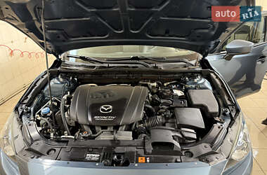 Седан Mazda 3 2016 в 