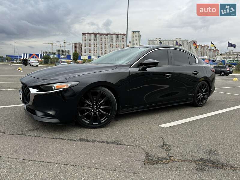 Седан Mazda 3 2019 в 