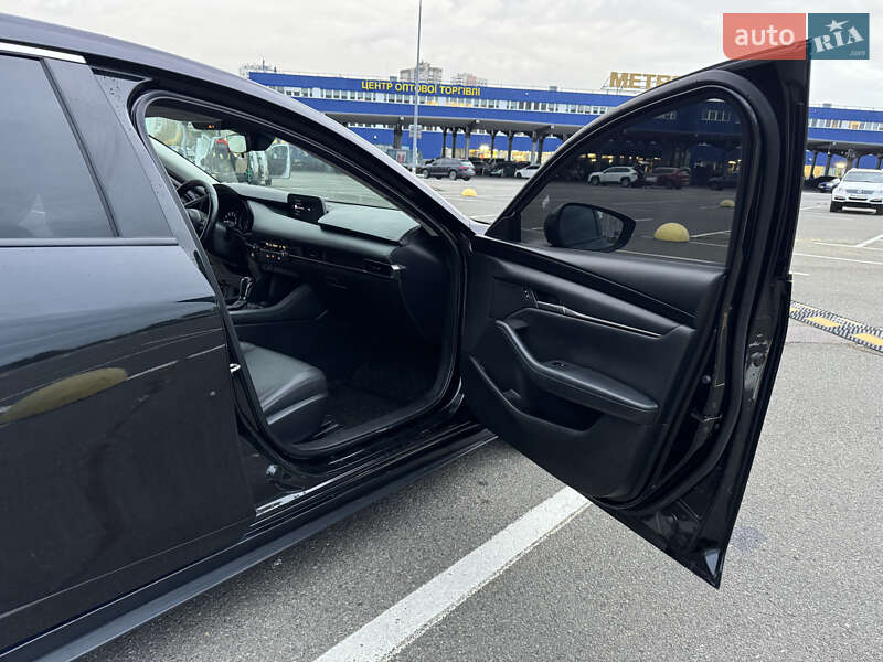 Седан Mazda 3 2019 в Житомире