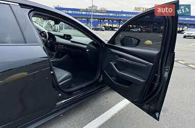 Седан Mazda 3 2019 в 