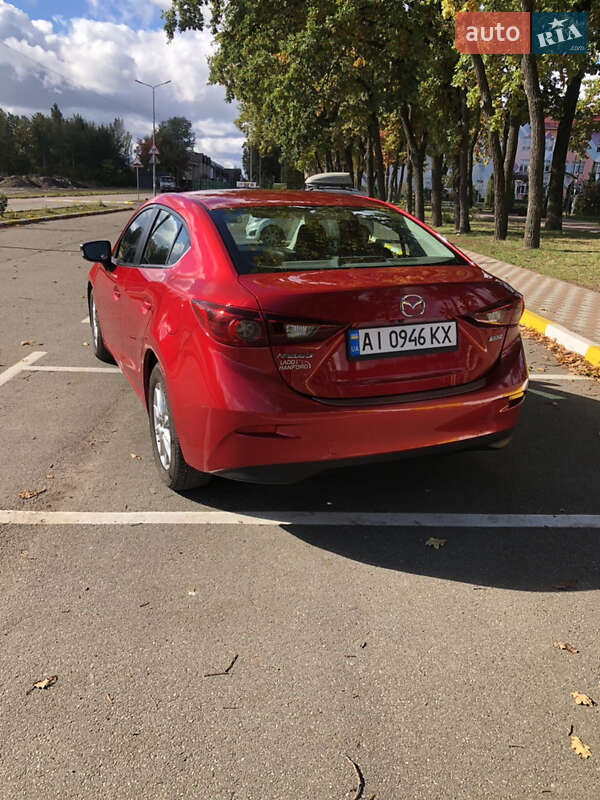Седан Mazda 3 2016 в Киеве