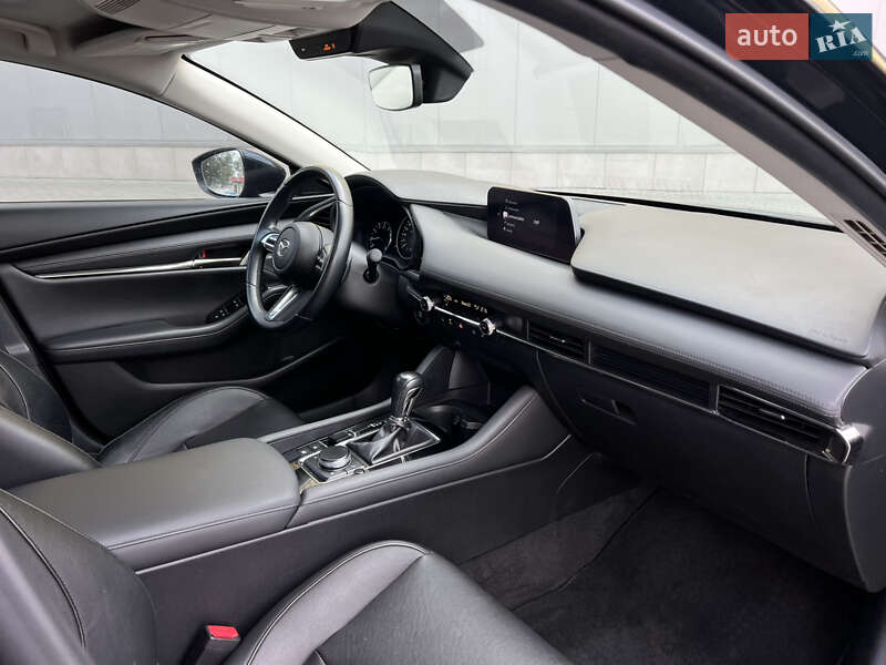 Седан Mazda 3 2020 в Киеве