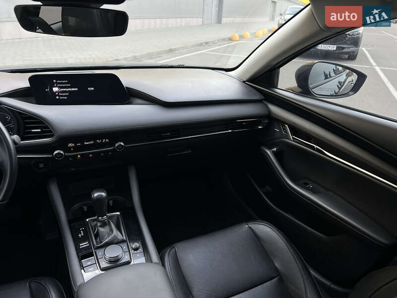 Седан Mazda 3 2020 в Киеве