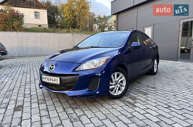 Седан Mazda 3 2013 в Малині