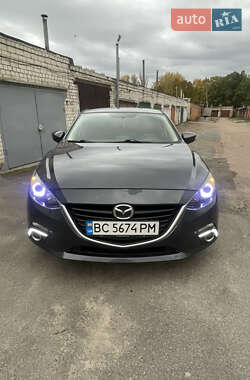 Седан Mazda 3 2015 в 