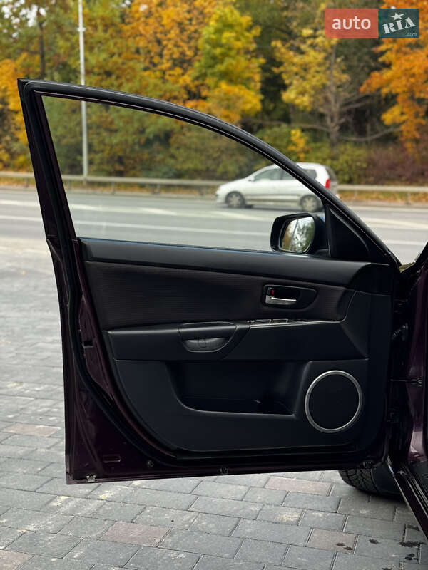 Седан Mazda 3 2007 в Тернополе