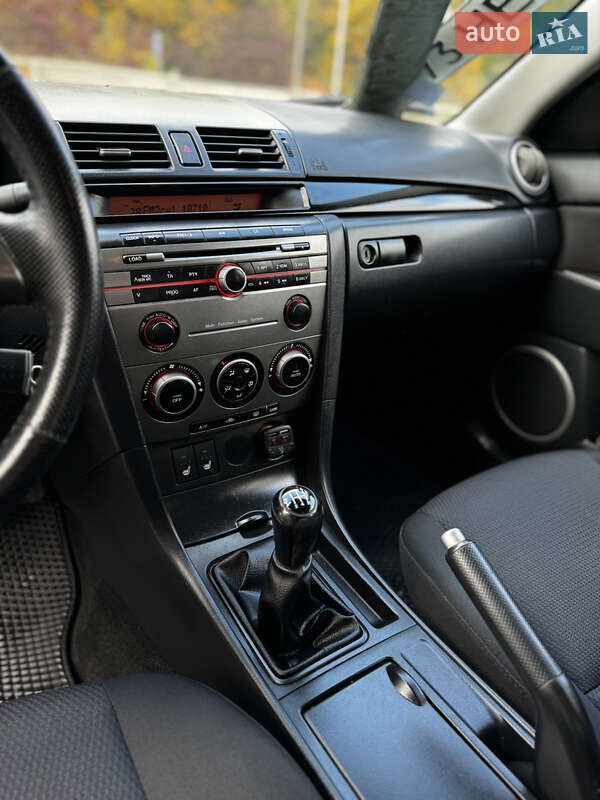 Седан Mazda 3 2007 в Тернополе
