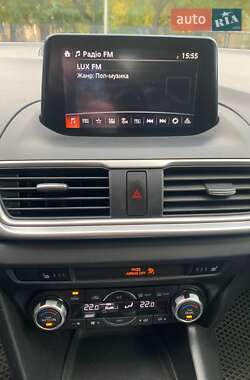 Хэтчбек Mazda 3 2017 в 