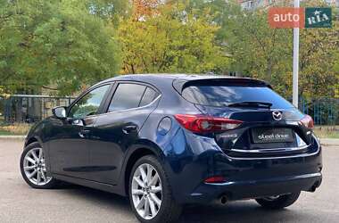 Хэтчбек Mazda 3 2017 в 