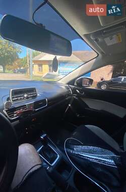 Седан Mazda 3 2013 в 