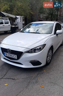 Седан Mazda 3 2015 в Запоріжжі