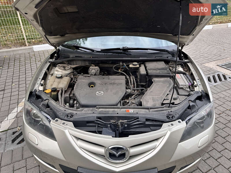 Седан Mazda 3 2008 в Запорожье