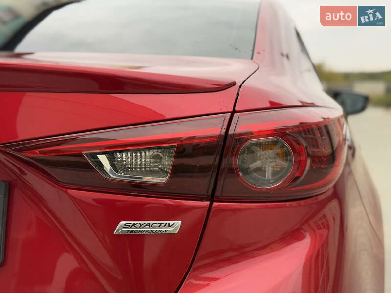 Седан Mazda 3 2014 в Виннице