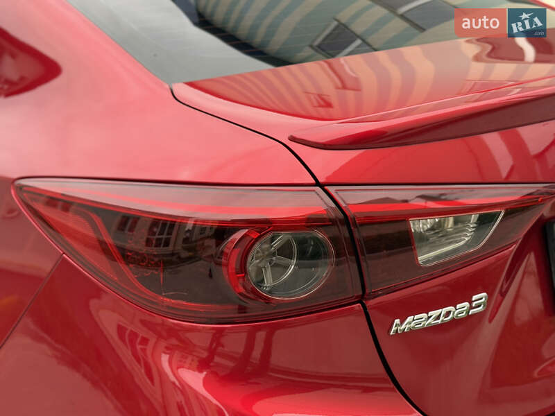 Седан Mazda 3 2014 в Виннице