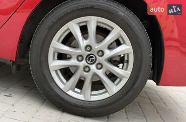 Седан Mazda 3 2014 в 