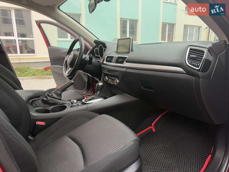 Седан Mazda 3 2014 в Виннице
