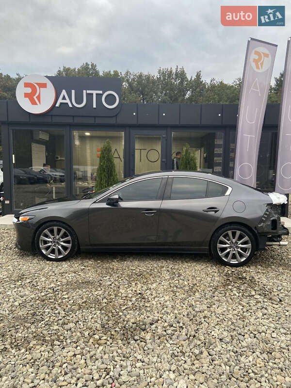 Седан Mazda 3 2021 в Львові