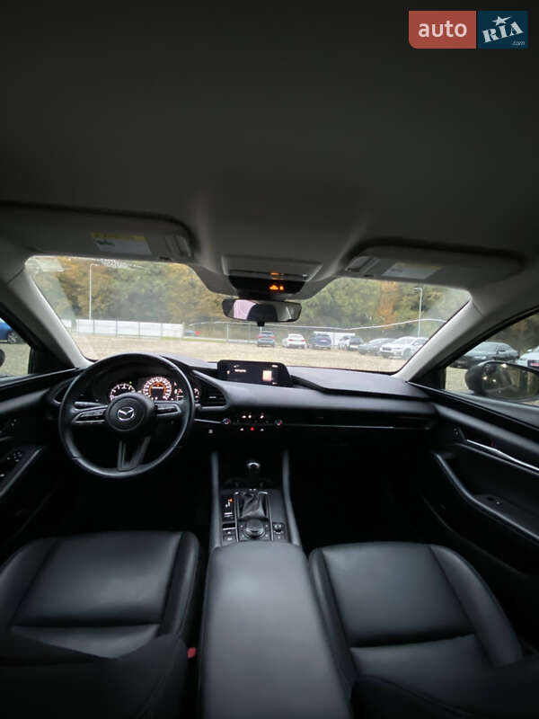 Седан Mazda 3 2021 в Львові