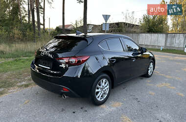 Хэтчбек Mazda 3 2016 в 