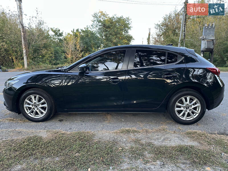Хетчбек Mazda 3 2016 в Києві