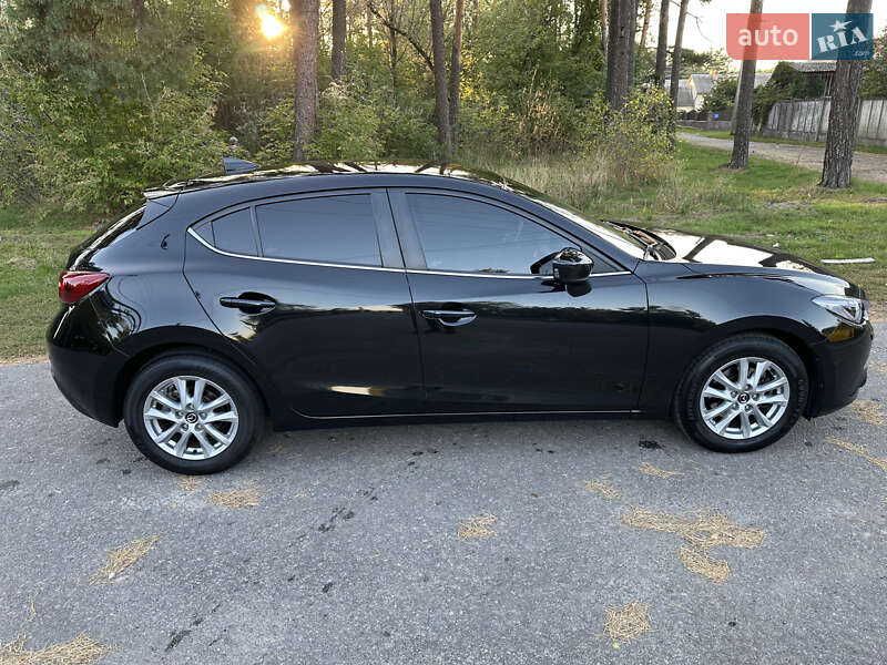 Хетчбек Mazda 3 2016 в Києві