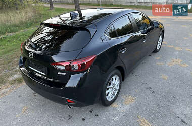 Хэтчбек Mazda 3 2016 в 