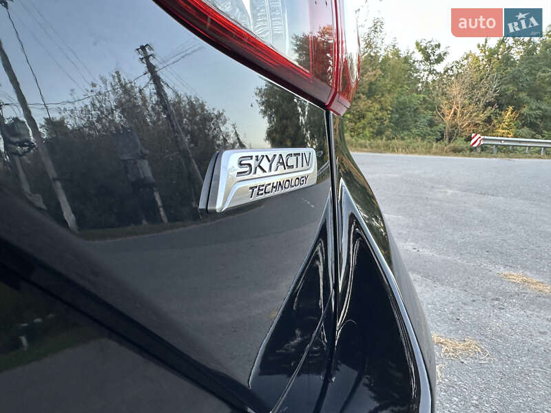 Хетчбек Mazda 3 2016 в Києві