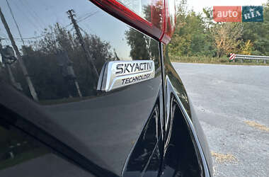 Хэтчбек Mazda 3 2016 в 