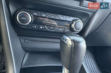 Хэтчбек Mazda 3 2016 в 