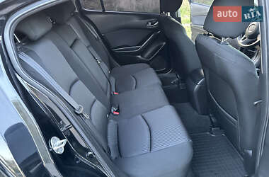 Хэтчбек Mazda 3 2016 в 