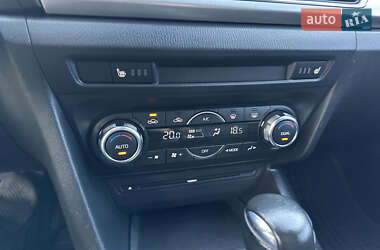 Хэтчбек Mazda 3 2016 в 