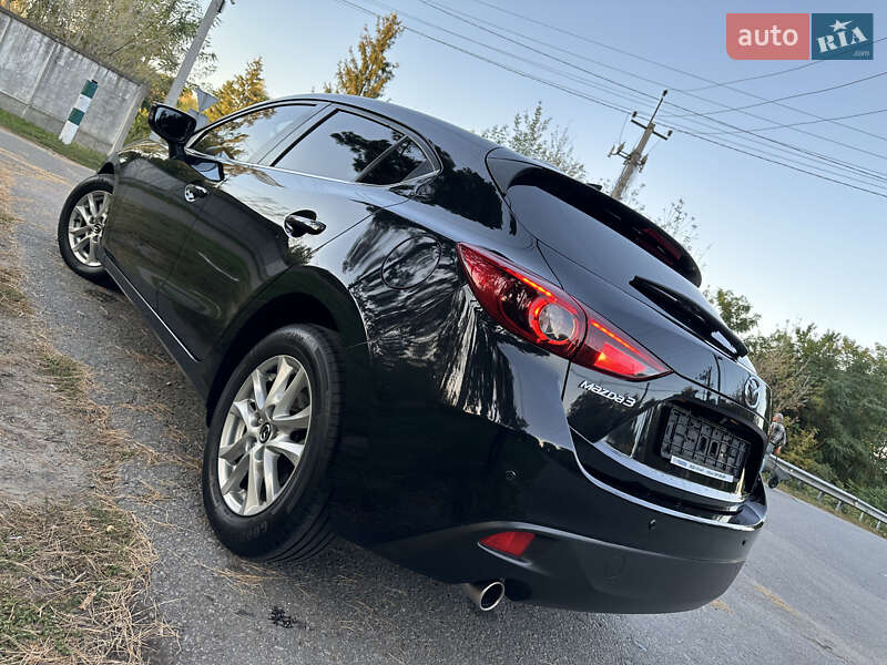 Хетчбек Mazda 3 2016 в Києві