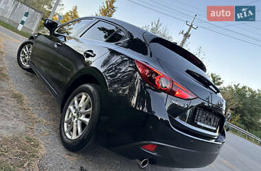 Хэтчбек Mazda 3 2016 в 