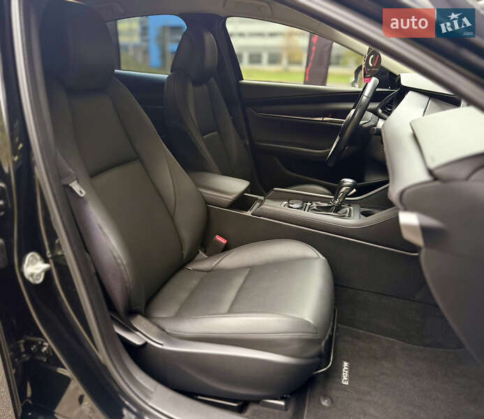 Седан Mazda 3 2023 в Харкові