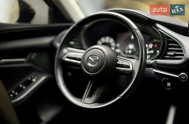 Седан Mazda 3 2023 в 