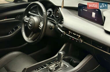Седан Mazda 3 2023 в 