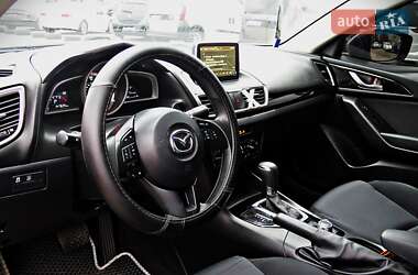 Седан Mazda 3 2015 в 