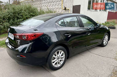 Седан Mazda 3 2015 в 