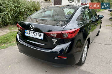 Седан Mazda 3 2015 в 
