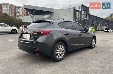 Хэтчбек Mazda 3 2014 в 
