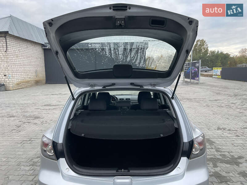 Хэтчбек Mazda 3 2006 в Баре